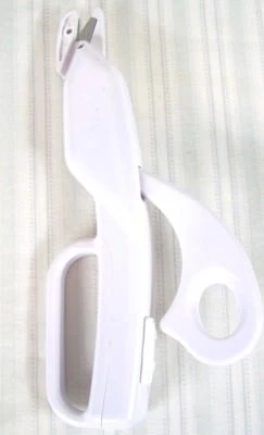 Electric Scissors 2004157 White Portable - Image 1 of 4