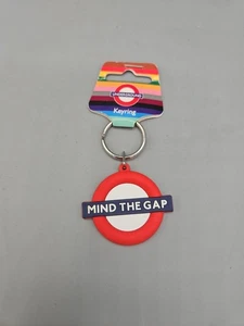 MIND THE GAP UNDERGROUND BR FERROCARRILES BRITÁNICOS LLAVERO LLAVERO CADENA REGALO - Imagen 1 de 5
