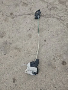 KIA RIO DOOR LOCK LATCH RIGHT DRIVER 3DR 2011-2017 3 DOOR - Picture 1 of 4
