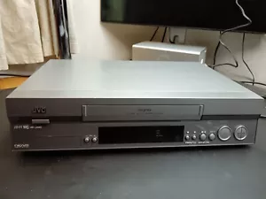 Lettore video JVC Nicam stereo digitale HR-J680EK con telecomando - Foto 1 di 7