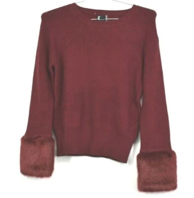 Suéter Love Token feminino de malha com punho de pele sintética cor sólida vermelho gola redonda tamanho P - Imagem 1 de 4