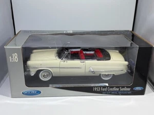 1/18 Welly 1953 Ford Crestline Sunliner White/Red Rare Version Nice! 12525CW - Picture 1 of 13