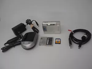 Konica Minolta Dimage XG 3.2MP Bundle w/Charger, Batteries - Tested Works - Picture 1 of 8