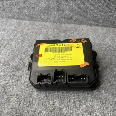 Модуль управления подъемом багажника задней двери для Cadillac SRX 2011-2015 годов выпуска 20954189 - Изображение 1 из 4