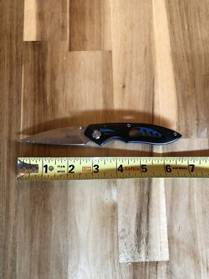 Frost Cutlery Pocket Knife Plain Edge Stainless Blade Blk/Blue Open Handle Frame - Image 1 of 4