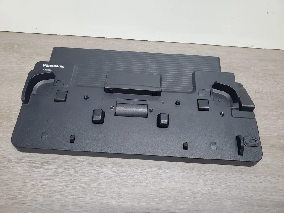Estación de acoplamiento Panasonic para CF-33, (TABLETA Y TECLADO) BASE DE ESCRITORIO CF-VEB331U Foto 1 de 4
