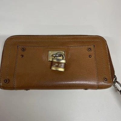 Chloe Cartera Larga Redonda Cremallera Candado Camel Elegante Práctico Elegante Usado Foto 1 de 4
