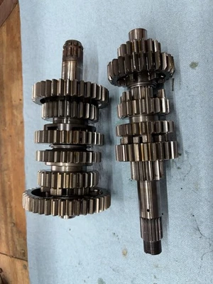 Engranajes y ejes de transmisión de motor Honda CBR250R 2012 CBR 250 Foto 1 de 4