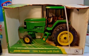 Vintage 1/16 John Deere 7800 ROW CROP TRACTOR with Duals NEW IN BOX Pictured - Picture 1 of 17