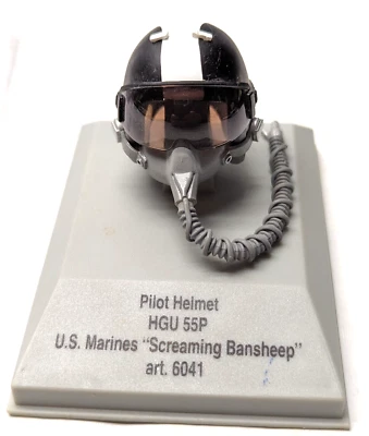 Armour Collections 1:8 Diecast HGU 55P U.S. Marines Pilot Helmet Art. 6041 - Image 1 of 4