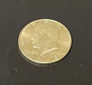 (1) 1968-D Kennedy Half Dollars 40% Silbergehalt 1968 D Inv#2F schöner Glanz - Bild 1 von 2