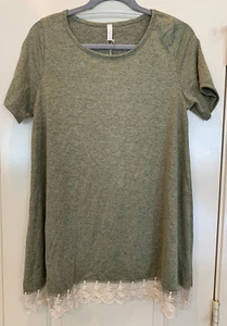 Pink Blush maternity Size L Heather Green Tunic Blouse Shirt Lace Hem NWT - Picture 1 of 4