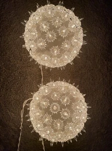 Set Of 2 Vintage Sphere Decorative Hanging Accent Lights - Picture 1 of 7