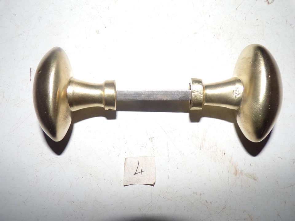 Poignées de porte anciennes en laiton - Photo 1/1