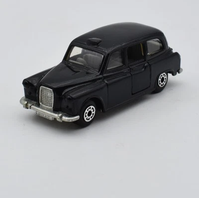 Matchbox Superfast Austin FX4R London Taxi Black – Macau Base – Vintage - Image 1 of 4