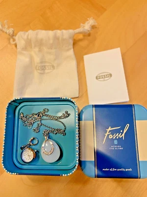 Neu - Fossil Damen-Halskette mit zwei Anhängern mit Verpackung - Bild 1 von 4
