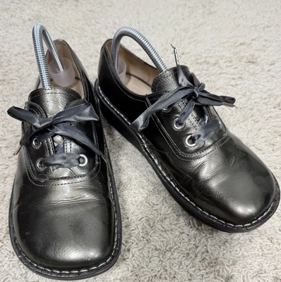 Zapatos cómodos Alegria Abbi verde charol cinta con cordones Euro 41 EE. UU. 10 Foto 1 de 4