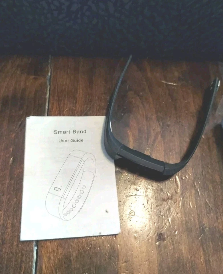 Фитнес-смартфон Razer RZ15-01290100-R3U1 Nabu X - черный - Изображение 1 из 4