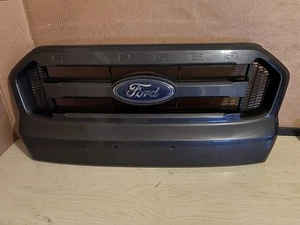 Original Ford Ranger Kühlerverkleidung aus Bauj. 2019 - Bild 1 von 1