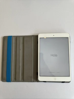 Apple Ipad Mini 1st Generation With IHome Case Bundle - Image 1 of 4
