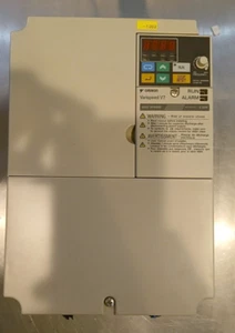 YASKAWA OMRON VARISPEED DRIVE V7 CIMR-V7AZ45P5 380-460V - Bild 1 von 3