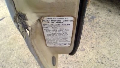 Luz trasera izquierda del conductor para 81-87 ISUZU CACHORRO (RECOGIDA) 517306 Foto 1 de 4