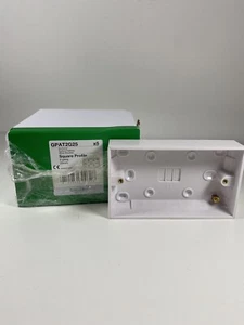 5 x Schneider GET Exclusive 2 Gang 25mm Pattress -GPAT2G25 - Picture 1 of 2