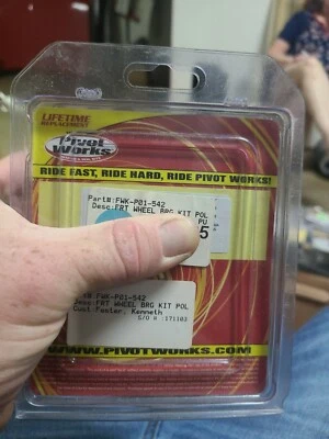 Kit de rodamientos de rueda delantera Pivot Works POLARIS Scrambler 400 4X4 PWFWK-P01-542 Foto 1 de 2