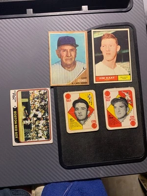 1951-74 LOTE TOPPS (11) ESTRELAS BAIXO GRAU BOM/MUITO BOM COM STENGEL, F. ROBINSON, KAAT - Imagem 1 de 3