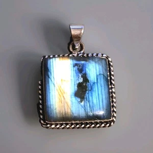 Labradorite 925 Silver Gemstone Pendant. Chunky Stunning. Square. 4291 - Picture 1 of 18