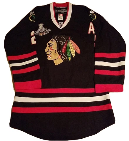 Duncan Keith Chicago Blackhawks 2010 Stanley Cup Reebok Jersey #2 Embroidered Cover