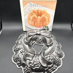 Nordic Ware Wreath Bundt Cake Pan And Bundt Cookbook - Picture 1 of 16
