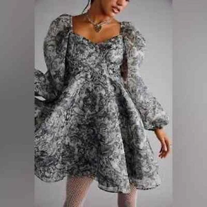 Selkie S Mujer Vestido Negro, Gris y Blanco Estampado Mini Poof  - Imagen 1 de 10