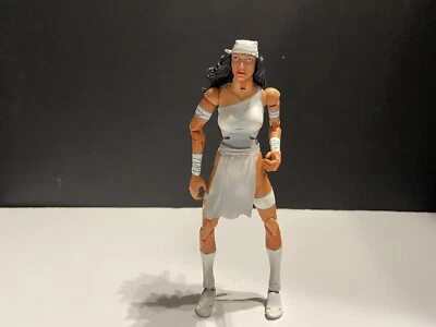 "Figura de acción ToyBiz 2003 Marvel Legends White Elektra 6"" de Urban Legends Set" Foto 1 de 4