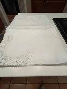 EMBROIDERED Tablecloth White  66" X 136" WITH 12 NAPKINS SOME SPOTS - Picture 1 of 4