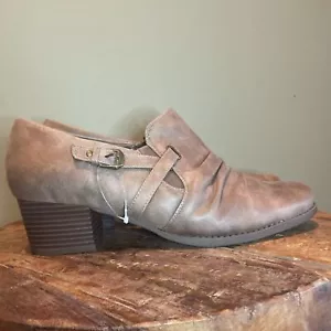New YUU Size 12W Razzy Heeled Loafer - Picture 1 of 13