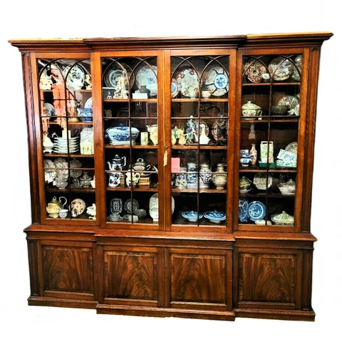 c. 1800 English, George III Mahogany Breakfront, Cabinet, Bookcase, Brass Trim Cover