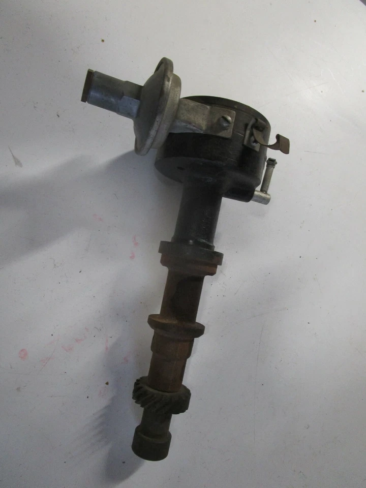 Autolite Distributor V8 1BJ400?D 1L - Image 1 of 4