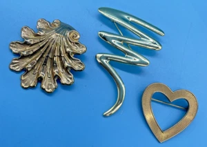 3 Solid Gold-Tone Brooches Heart, Shell & Lightening for Scarves Lapel Collar - Picture 1 of 18