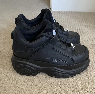 Tênis plataforma Buffalo London clássico baixo couro preto tamanho 39 - Imagem 1 de 4