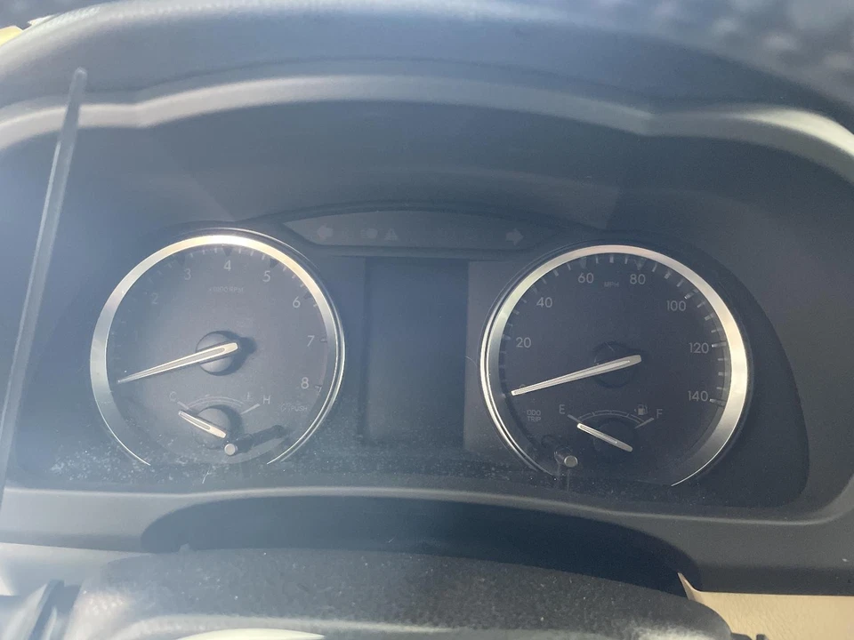 Medidor de velocidade usado serve: 2016 Toyota Highlander cluster MPH ID 83800-0E530 G - Imagem 1 de 4