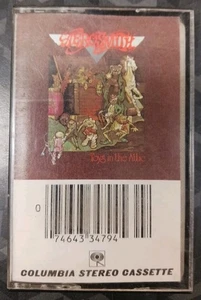 Aerosmith "Toys in the Attic" Cassette Columbia PCT 33479 1975 - Picture 1 of 3