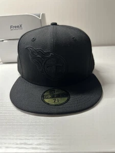 Tennessee Titans New Era Black On Black 59Fifty Fitted Hat Size 7 5/8 - Picture 1 of 7