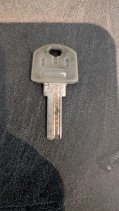 2390 Key - Imagen 1 de 1