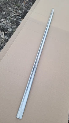 NOS GM 1958 雪佛兰 Delray 比斯坎 4 门侧装饰成型 25 美分不锈钢 — 第 1/3 张图片