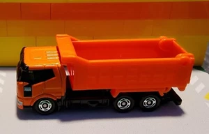 Takara Tomy Tomica diecast car CN-13 - Faw Jiefang J6 Orange - Picture 1 of 5
