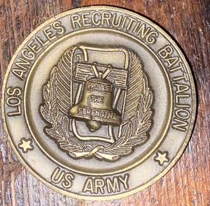 Los Angeles Recruiting Battalion U.S. ARMY Challenge Coin - Picture 1 of 3