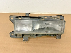 1985-1986 Nissan Maxima left driver headlight headlamp head light lamp w bracket - Foto 1 di 7