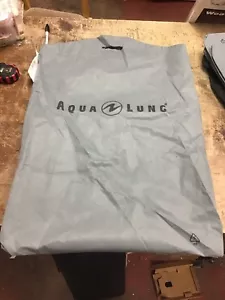 Aqua Lung Bag 22” X 33” Hook And Loop Closure With Handle - Picture 1 of 4