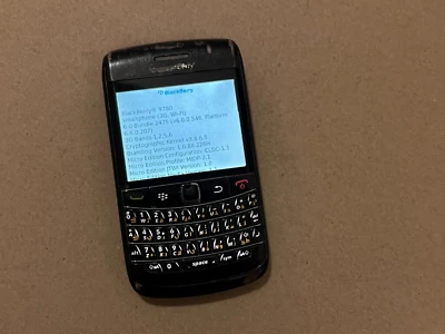 Genuine Old BlackBerry Bold 9780 - 512 MB - Black (Unlocked) - Image 1 of 4